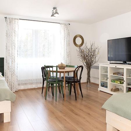 Apartman Mloci Udoli • Podyji ズノイモ エクステリア 写真