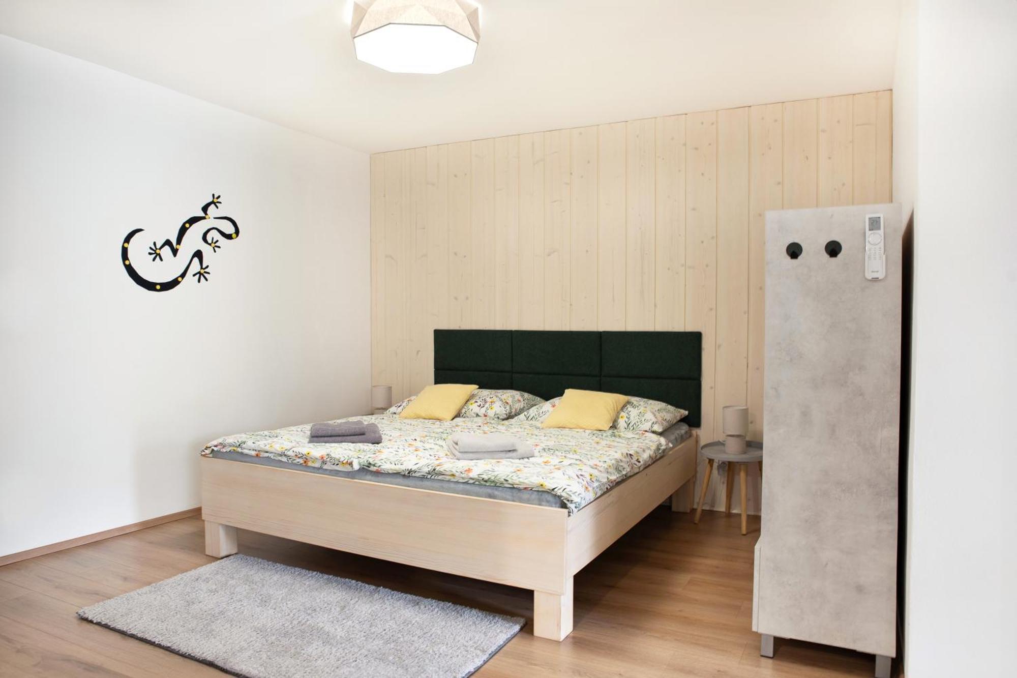 Apartman Mloci Udoli • Podyji ズノイモ エクステリア 写真